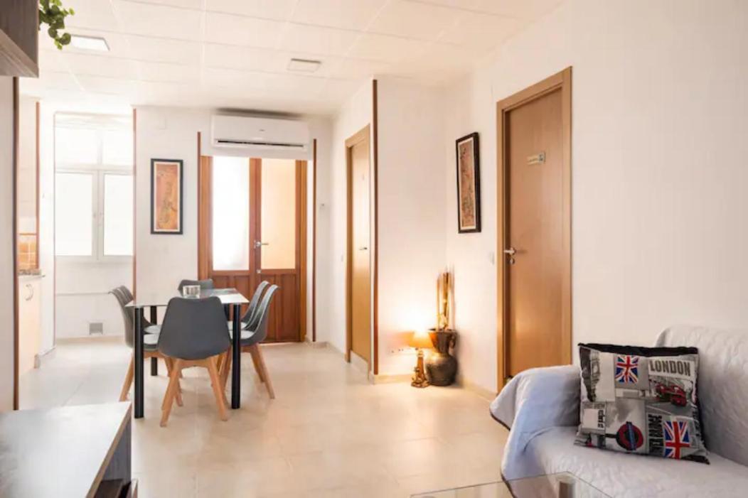 Room With Private Bathroom And Balcony Nearby The Mercado Central, Center And Beach Alicante Esterno foto