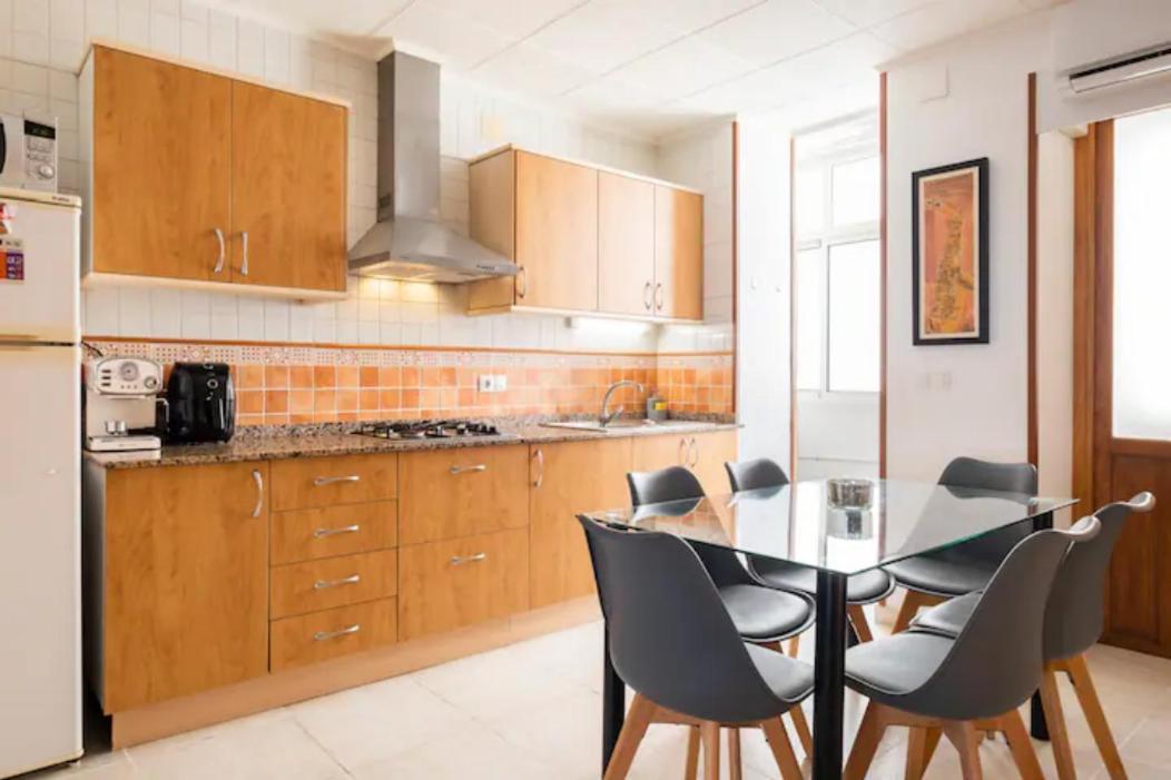 Room With Private Bathroom And Balcony Nearby The Mercado Central, Center And Beach Alicante Esterno foto