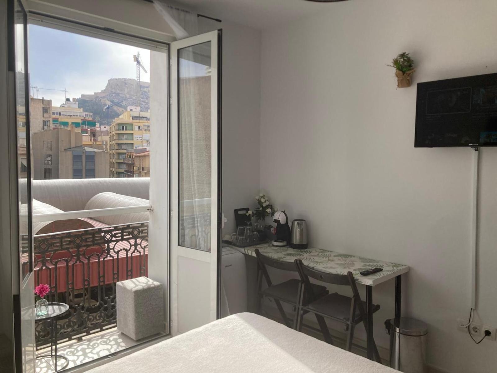 Room With Private Bathroom And Balcony Nearby The Mercado Central, Center And Beach Alicante Esterno foto