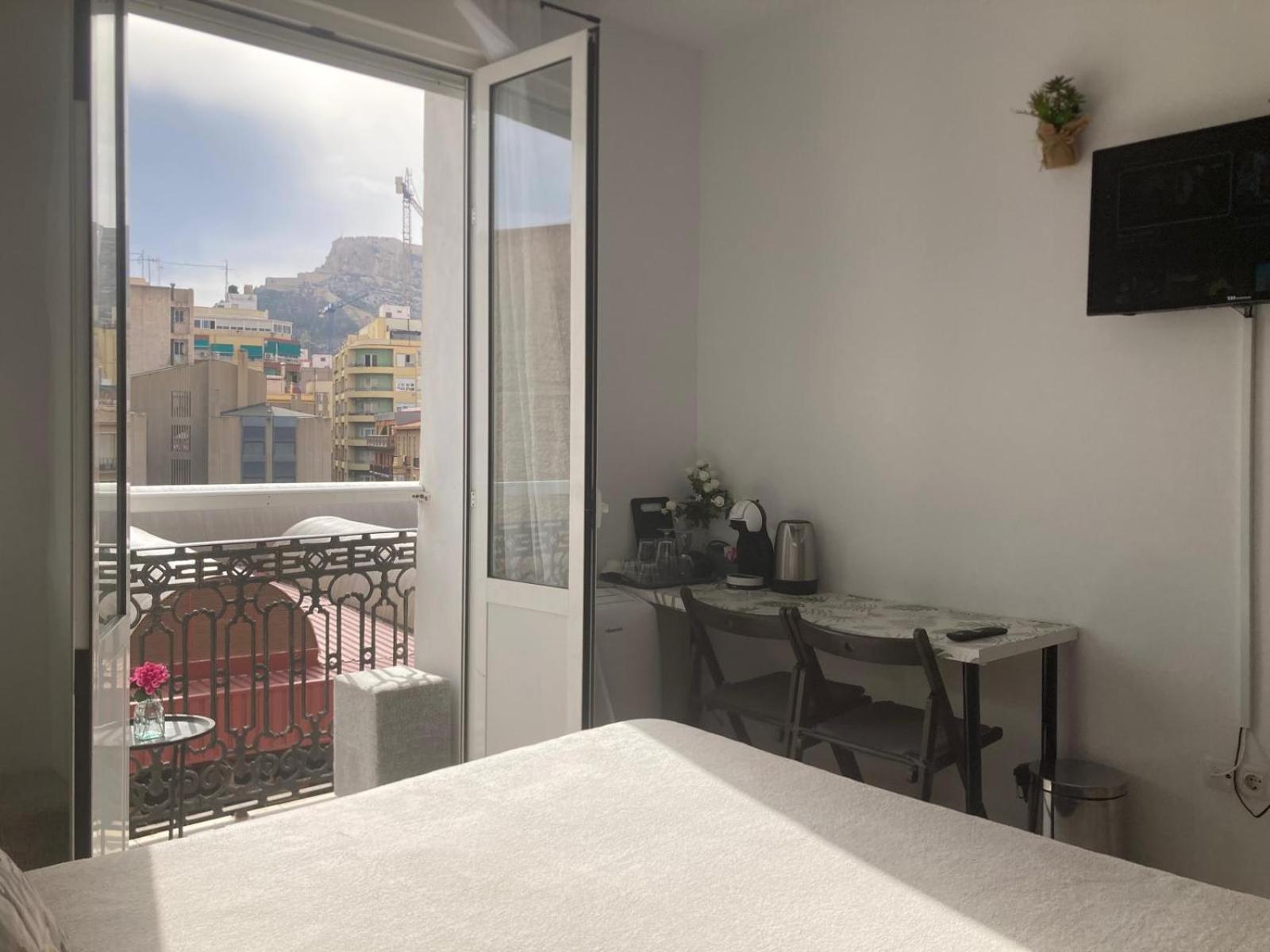 Room With Private Bathroom And Balcony Nearby The Mercado Central, Center And Beach Alicante Esterno foto