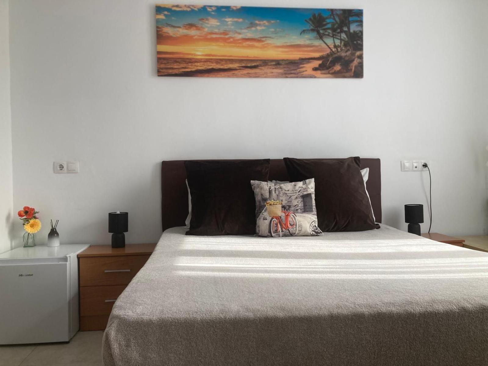 Room With Private Bathroom And Balcony Nearby The Mercado Central, Center And Beach Alicante Esterno foto