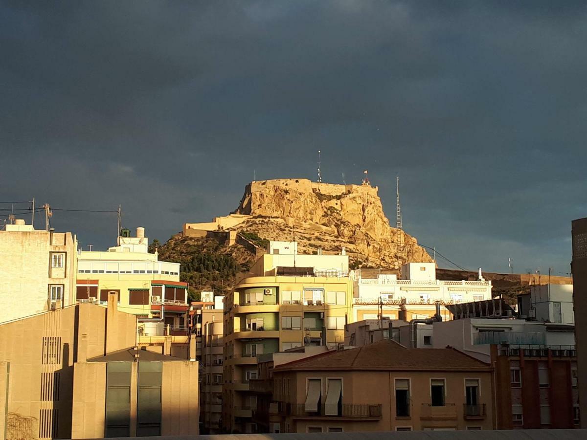 Room With Private Bathroom And Balcony Nearby The Mercado Central, Center And Beach Alicante Esterno foto