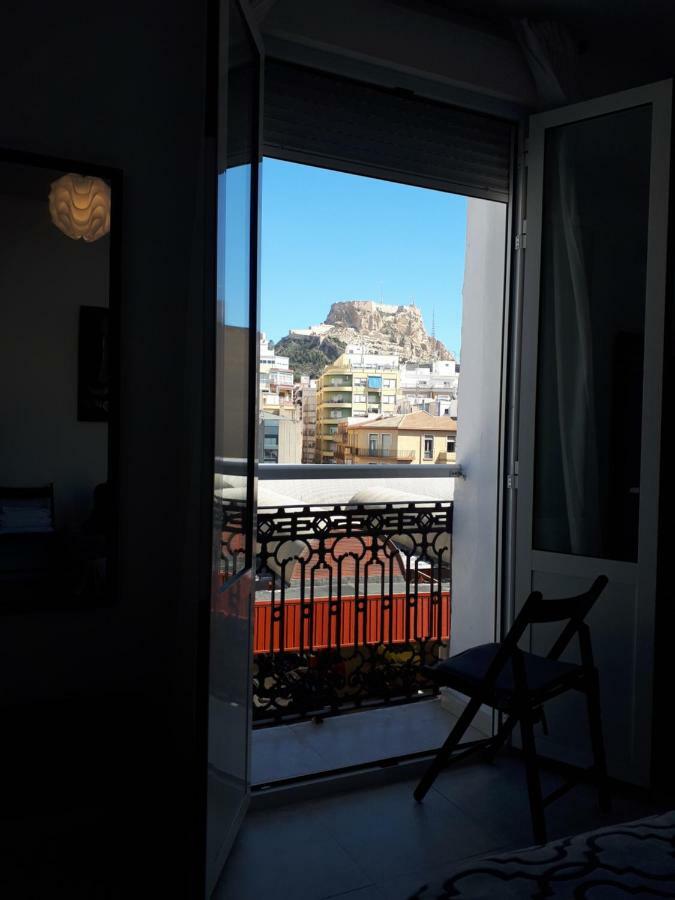 Room With Private Bathroom And Balcony Nearby The Mercado Central, Center And Beach Alicante Esterno foto
